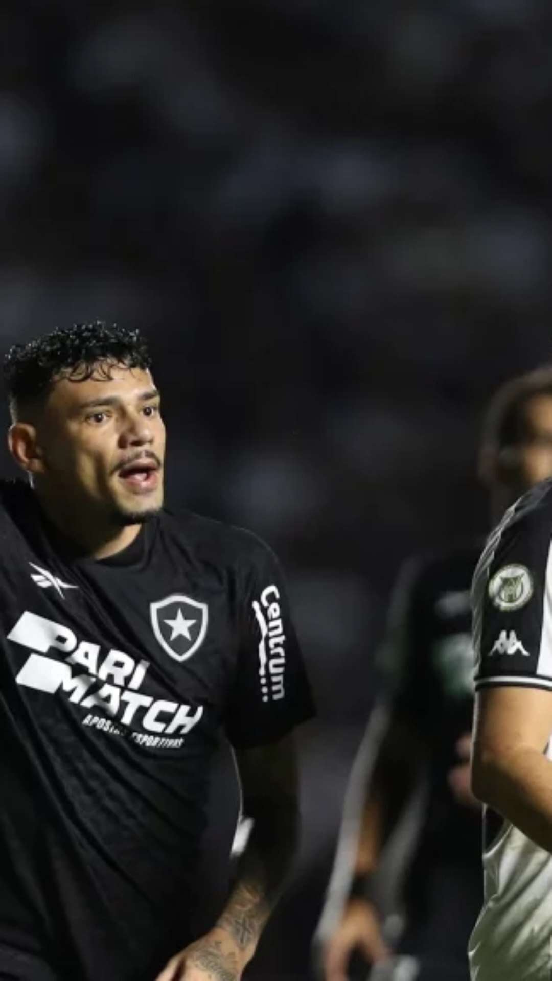 Botafogo e Vasco duelam pelo Clássico da Amizade