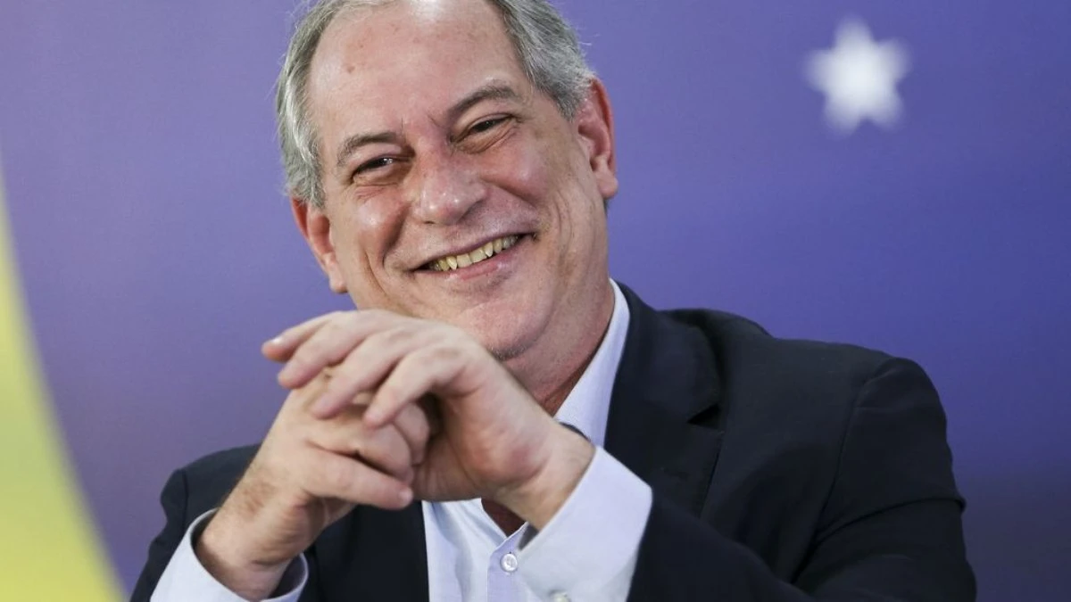 Ciro critica Lula e diz que não vai concorrer à Presidência em 2026
