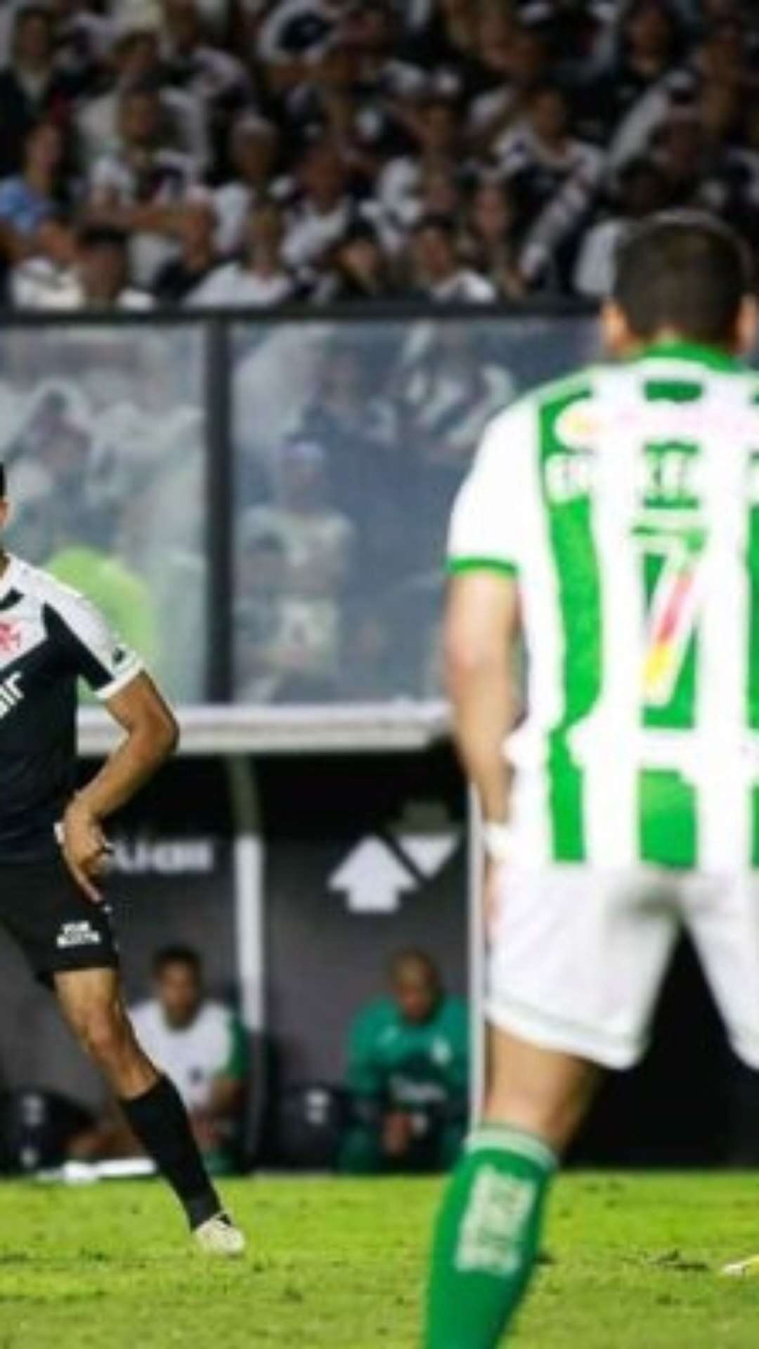 Souza revela que vinha treinando como zagueiro no Vasco