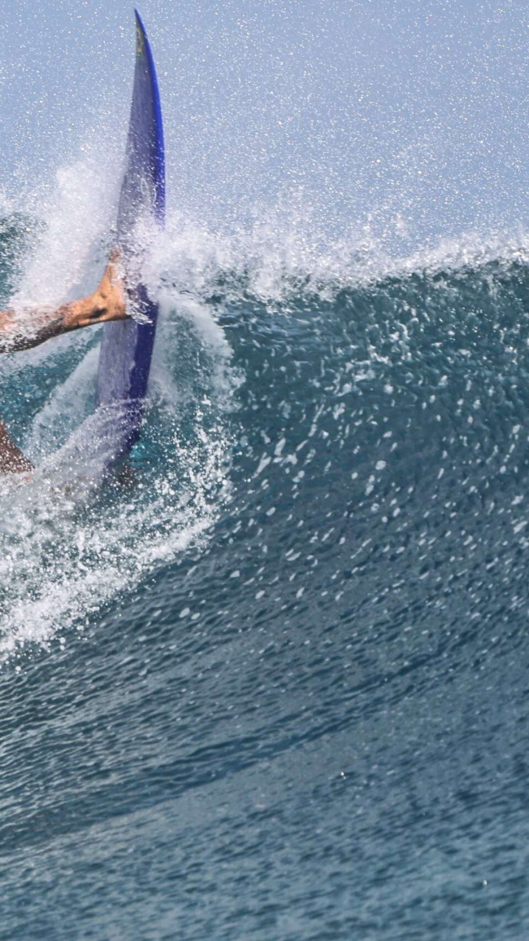 Gabriel Medina vence peruano e leva bronze no surfe para o Brasil