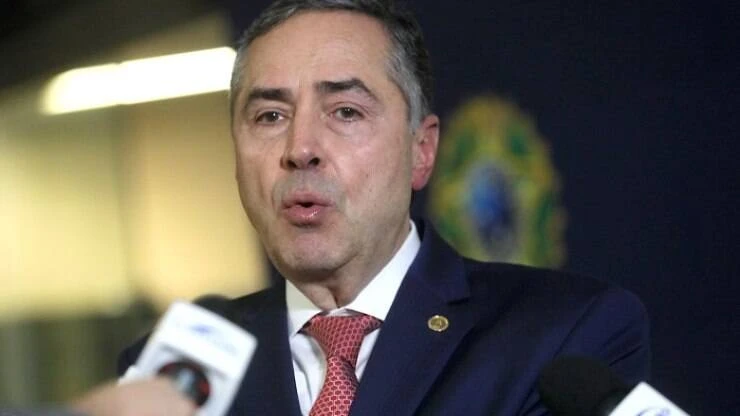 Atraso nos resultados das eleições ocorreu por falha no processador, diz Barroso
