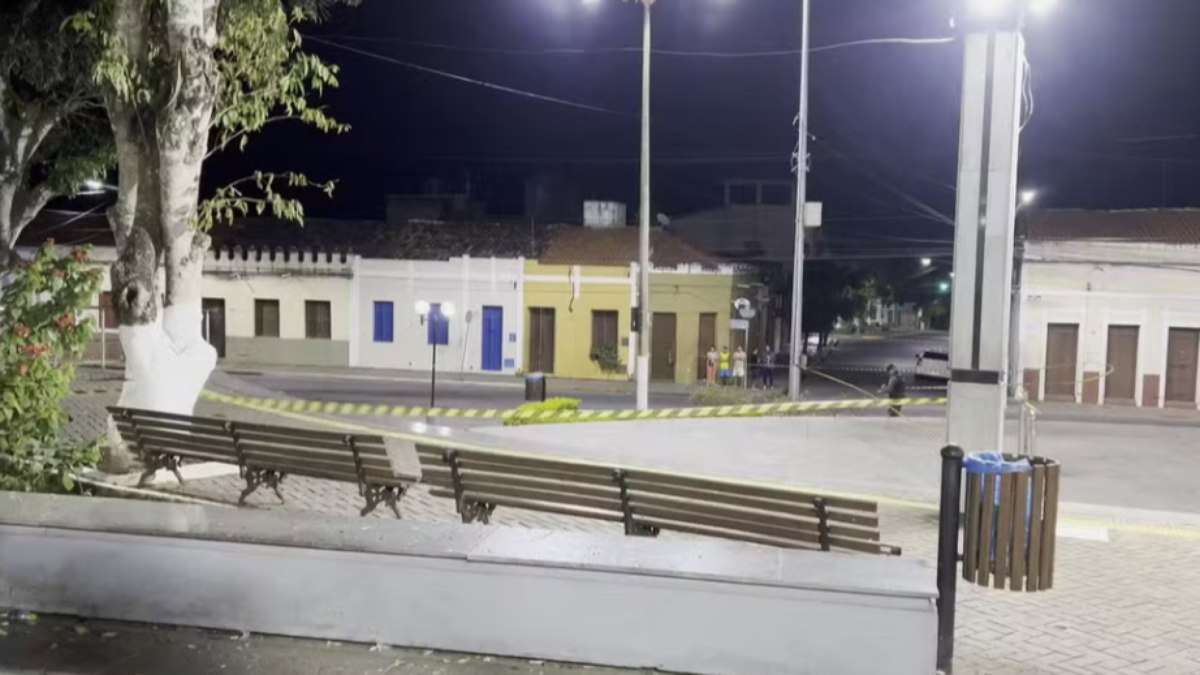 Chacina deixa sete mortos em praça no interior do Ceará