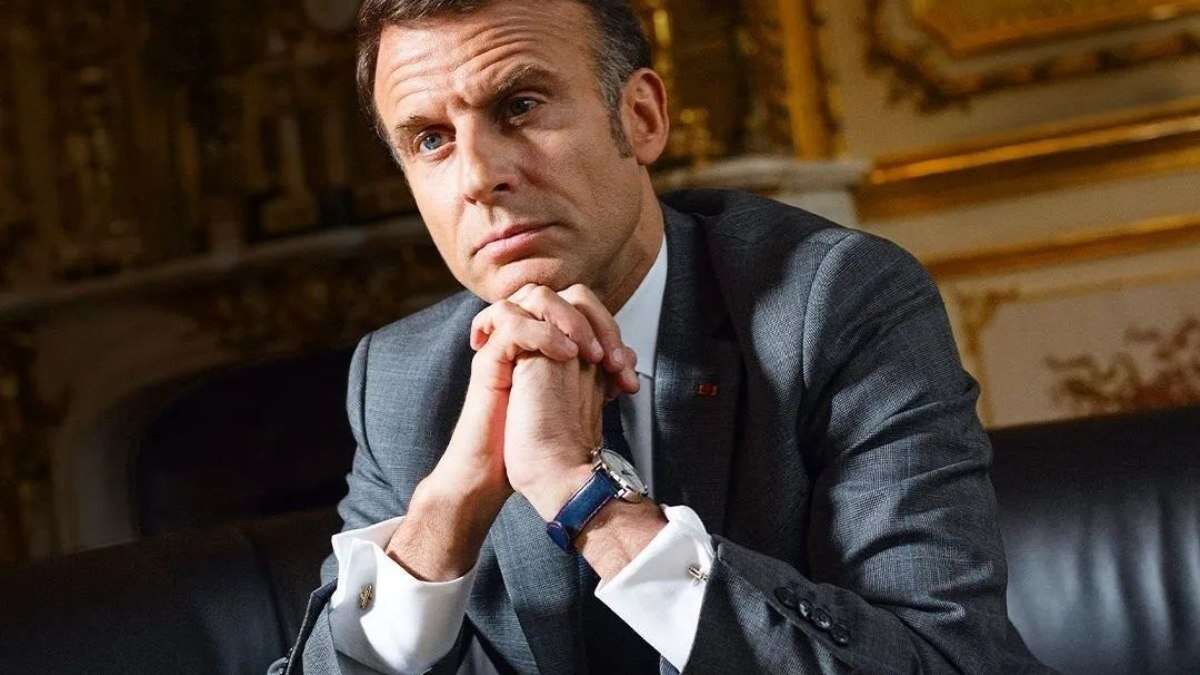 Macron passeia no Salão de Paris e diz que
disputa com montadoras chinesas é 'injusta'