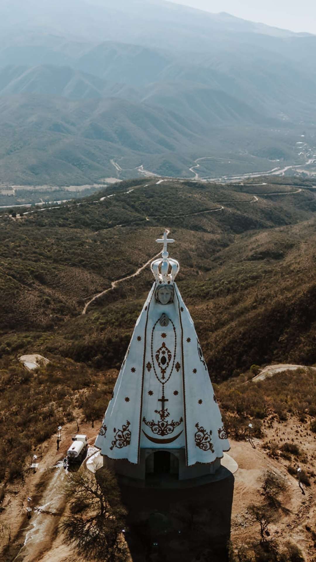 Argentina inaugura estátua de Virgem Maria maior que o Cristo Redentor