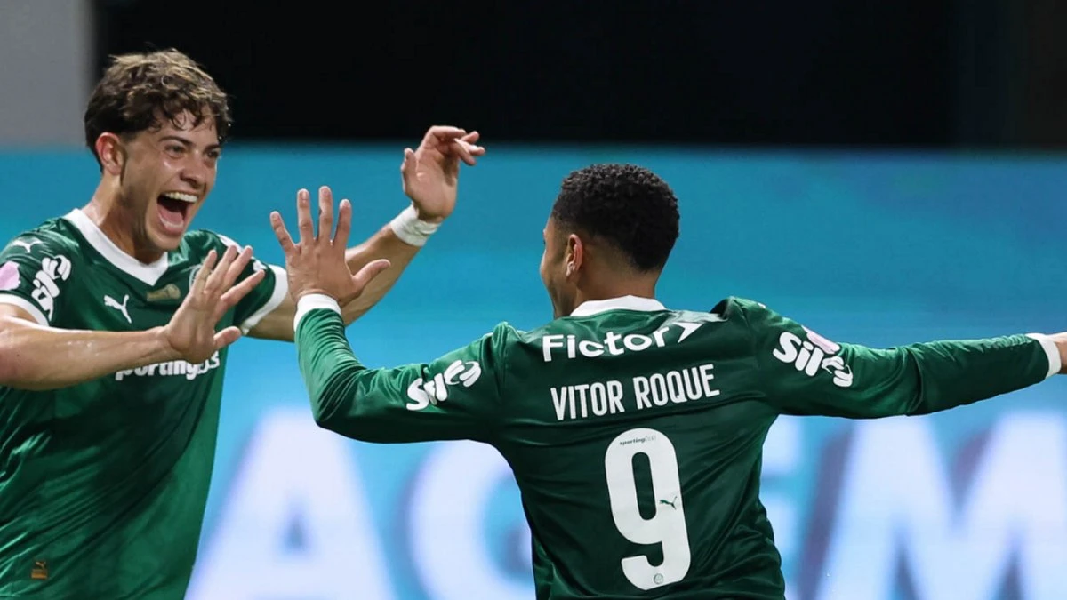 Vitor Roque marca o 100º gol do Palmeiras na temporada 2025