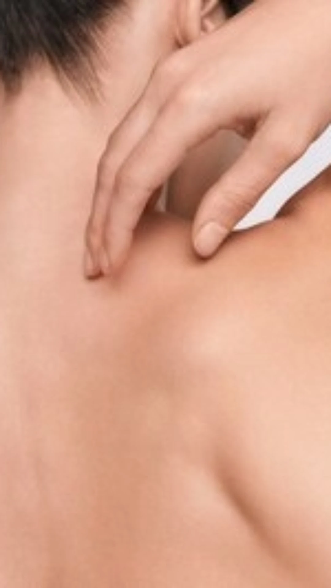 Hidratação além do rosto: corpo, mãos, pescoço, colo e pés merecem atenção especial no inverno