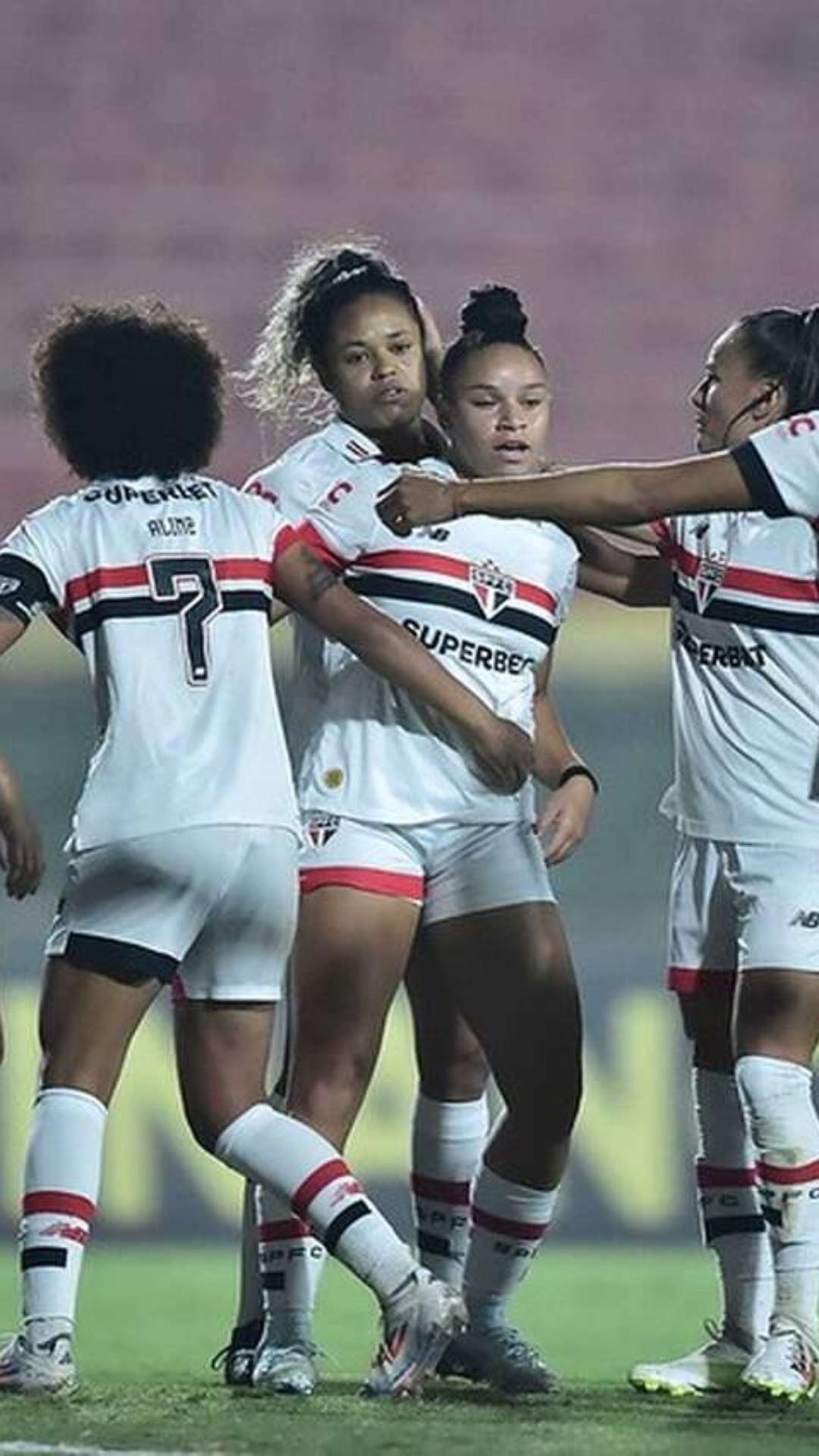 São Paulo bate Ferroviária e abre vantagem na semifinal do Brasileirão Feminino