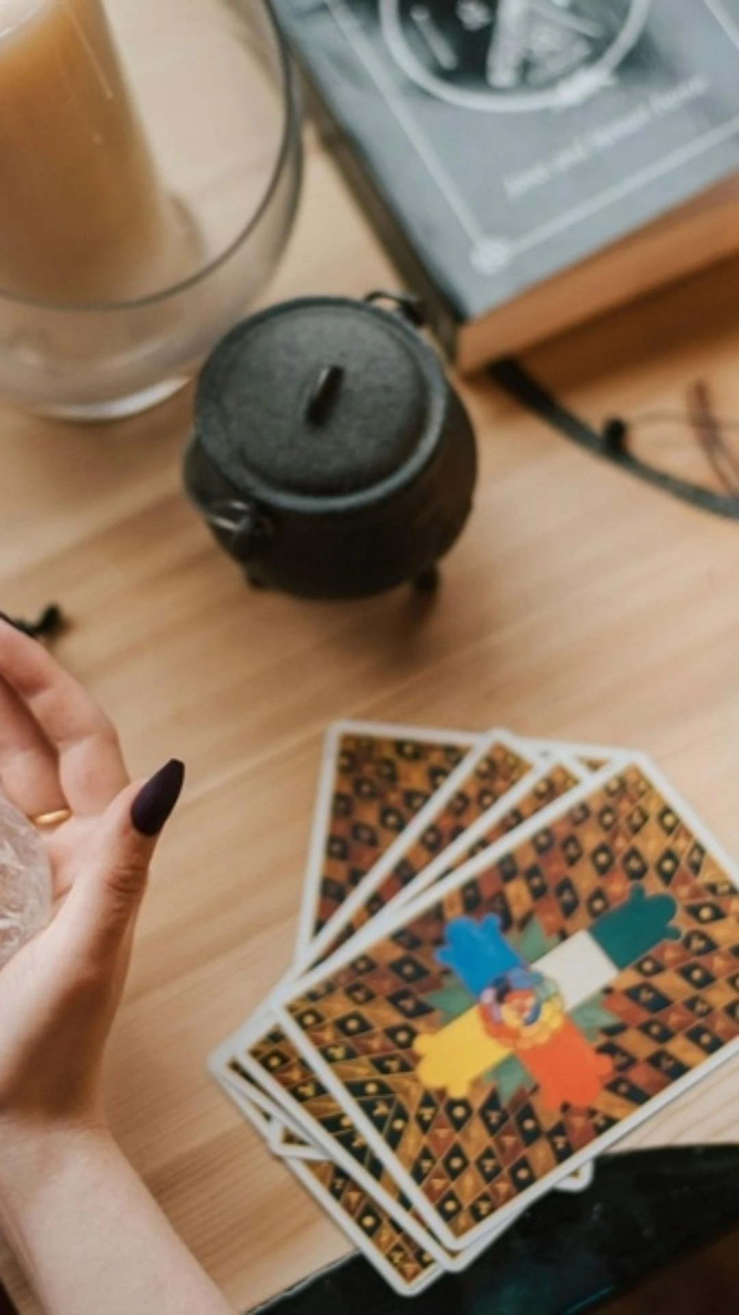 Amor verdadeiro vs Paixão: Entenda as diferenças pelo Tarot