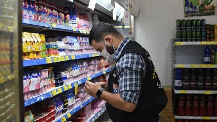 Mais de 130 kg de produtos são apreendidos em comércio de Manaus; saiba porque