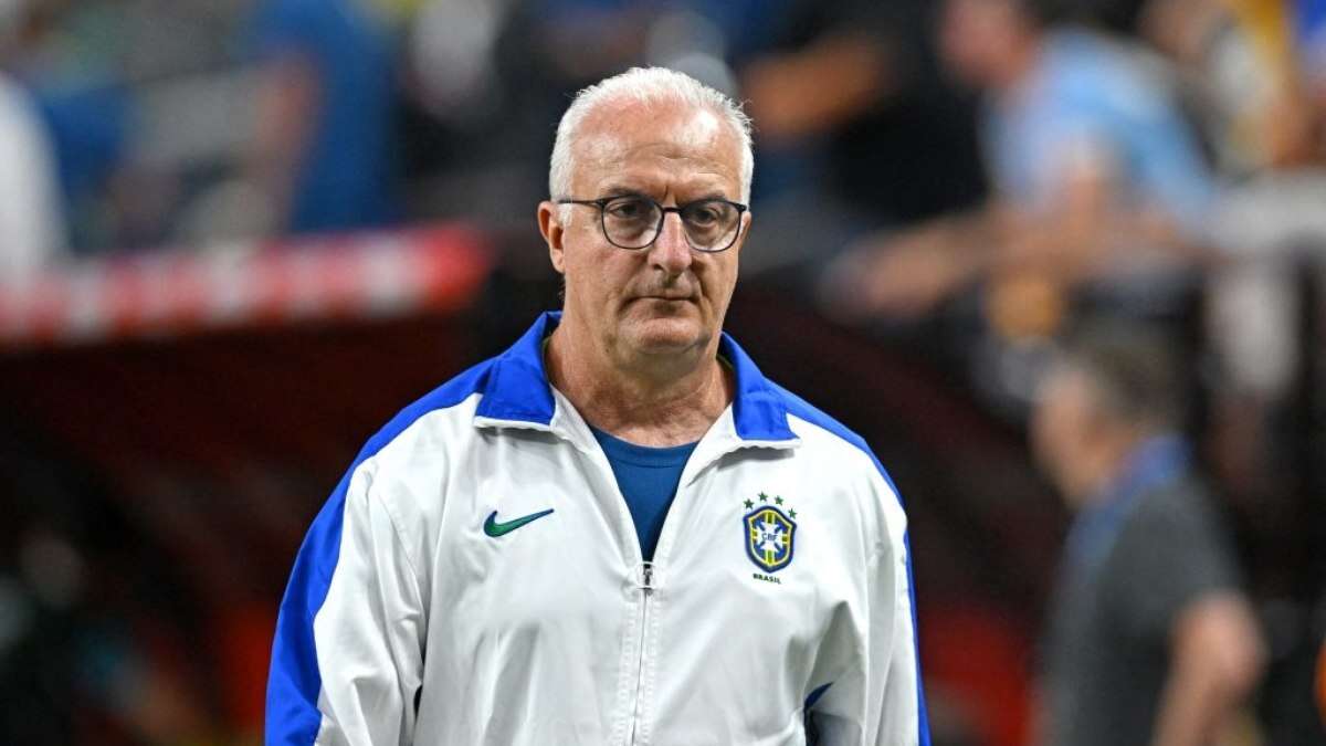 Dorival Júnior rebate críticas após eliminação do Brasil: 'falta de respeito'