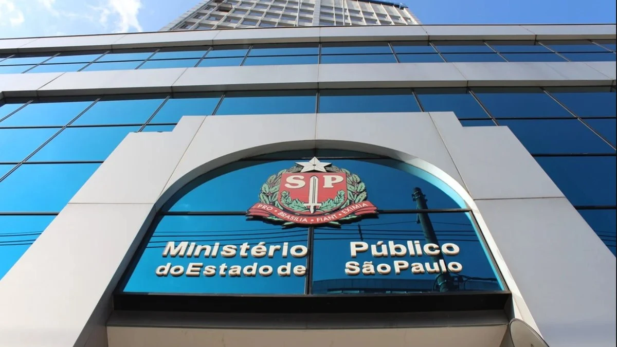 Vice-prefeita é afastada por pagar ritual com dinheiro público