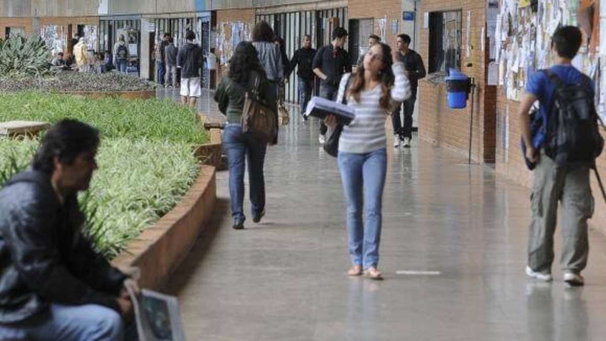 MEC suspende autorização para novos cursos EAD de ensino superior