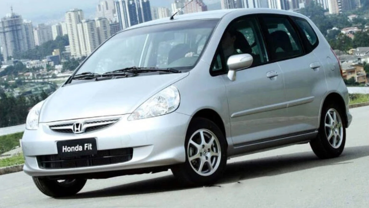 Cinco carros usados até R$ 30 mil com melhor custo-benefício