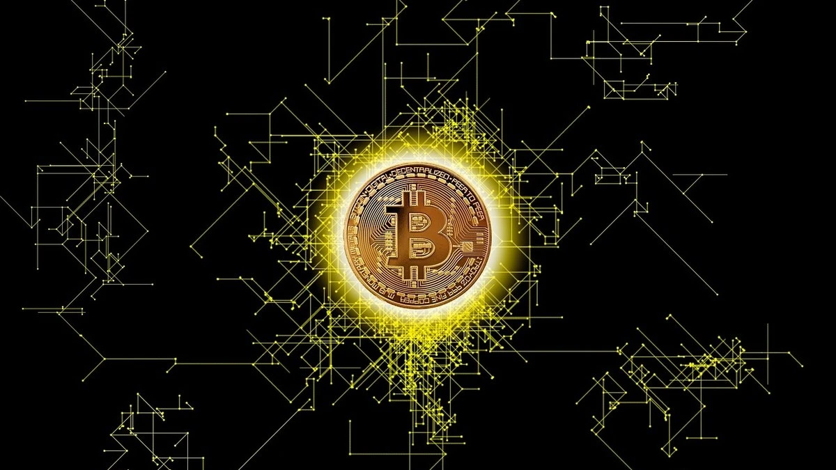 Bitcoin despenca quase 10% em meio a tensões do tarifaço de Trump