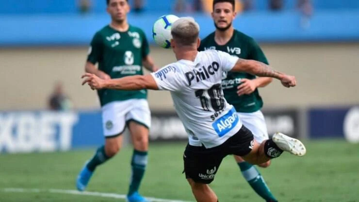 Desfalcado, Santos enfrenta o Goiás pelo Brasileirão; veja onde assistir
