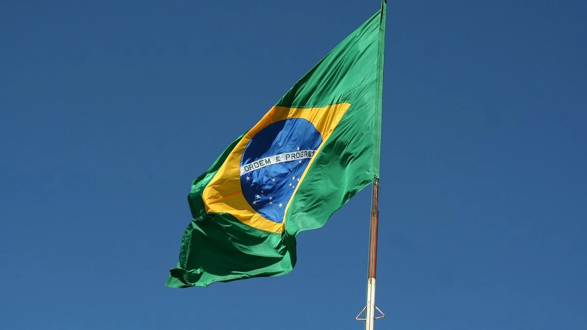 Quando a direita e a esquerda pensam igual: orgulho de ser brasileiro