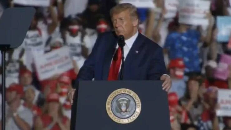 Trump ataca apresentadora e abandona entrevista para programa famoso dos EUA
