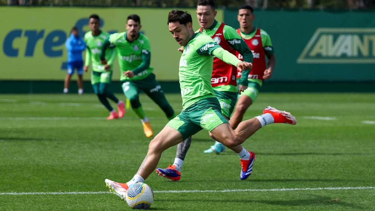 Meia do Palmeiras sofre lesão no joelho e pode ficar fora da temporada