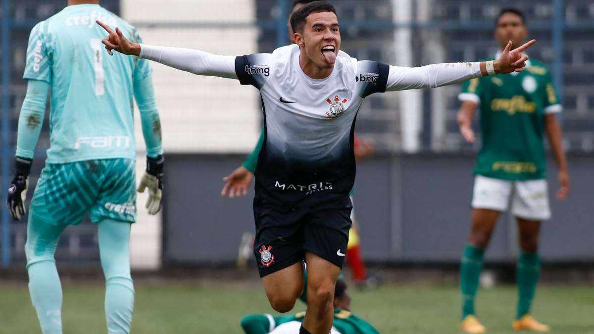 Com gol no clássico, Kauã visa marca histórica no Sub-17 do Corinthians