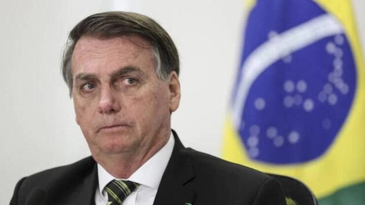 Após fala de comandante, Bolsonaro diz que Forças Armadas devem ser apartidárias