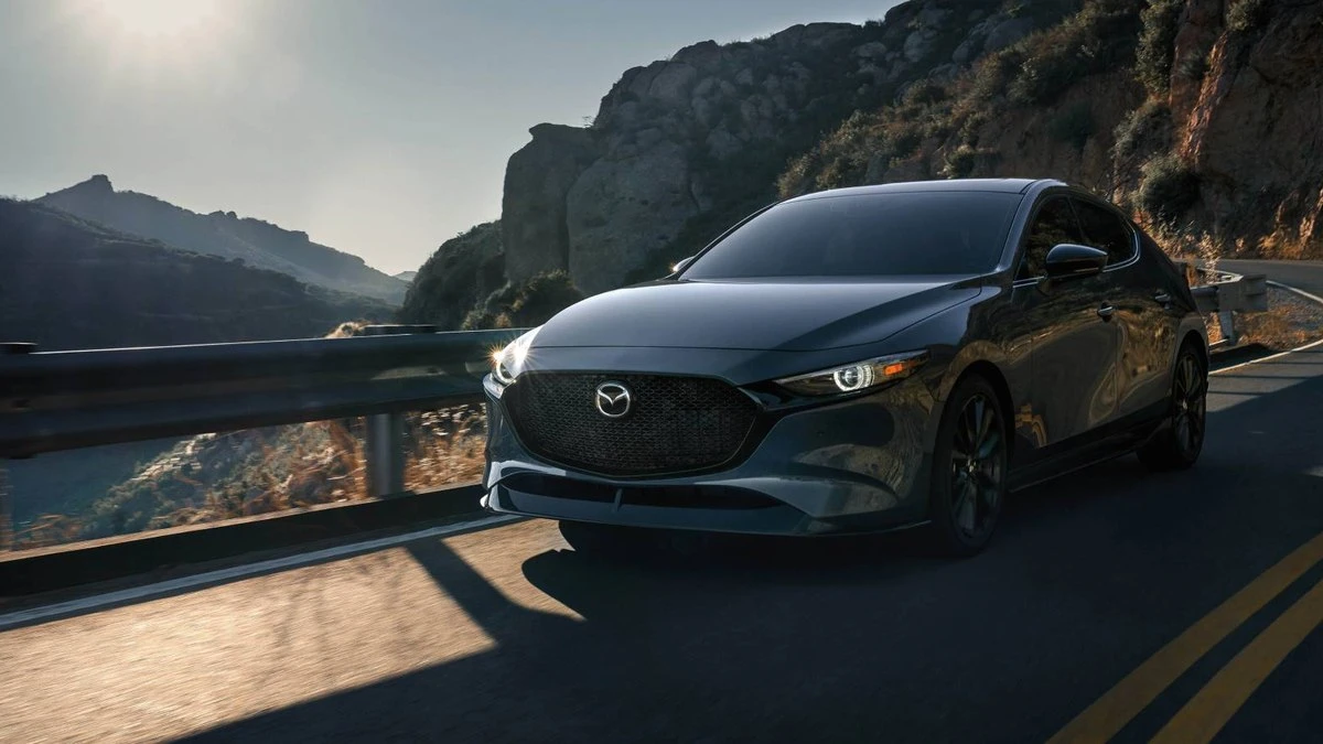 Mazda é processada por propaganda enganosa em linha 2025