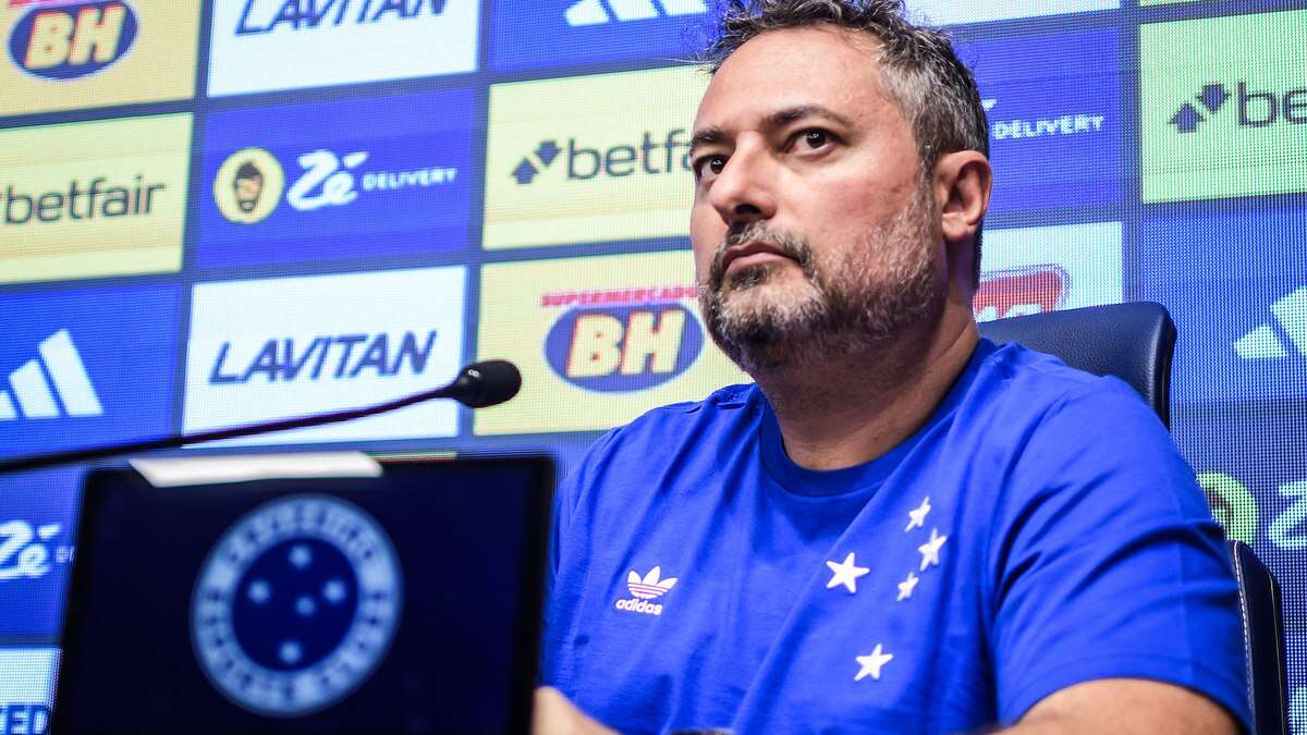 CEO do Cruzeiro se pronuncia a respeito de Gabigol, fala sobre Arias e projeta reforços