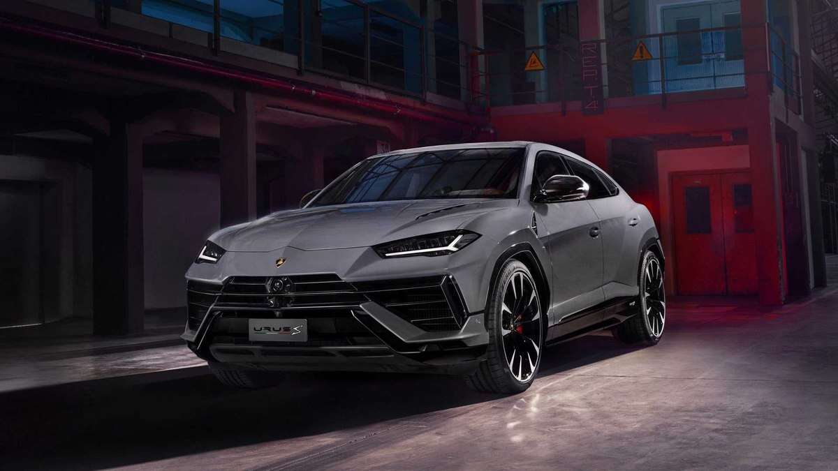 Avaliada
em mais de R$ 3 milhões, Lamborghini Urus está esgotada até 2026