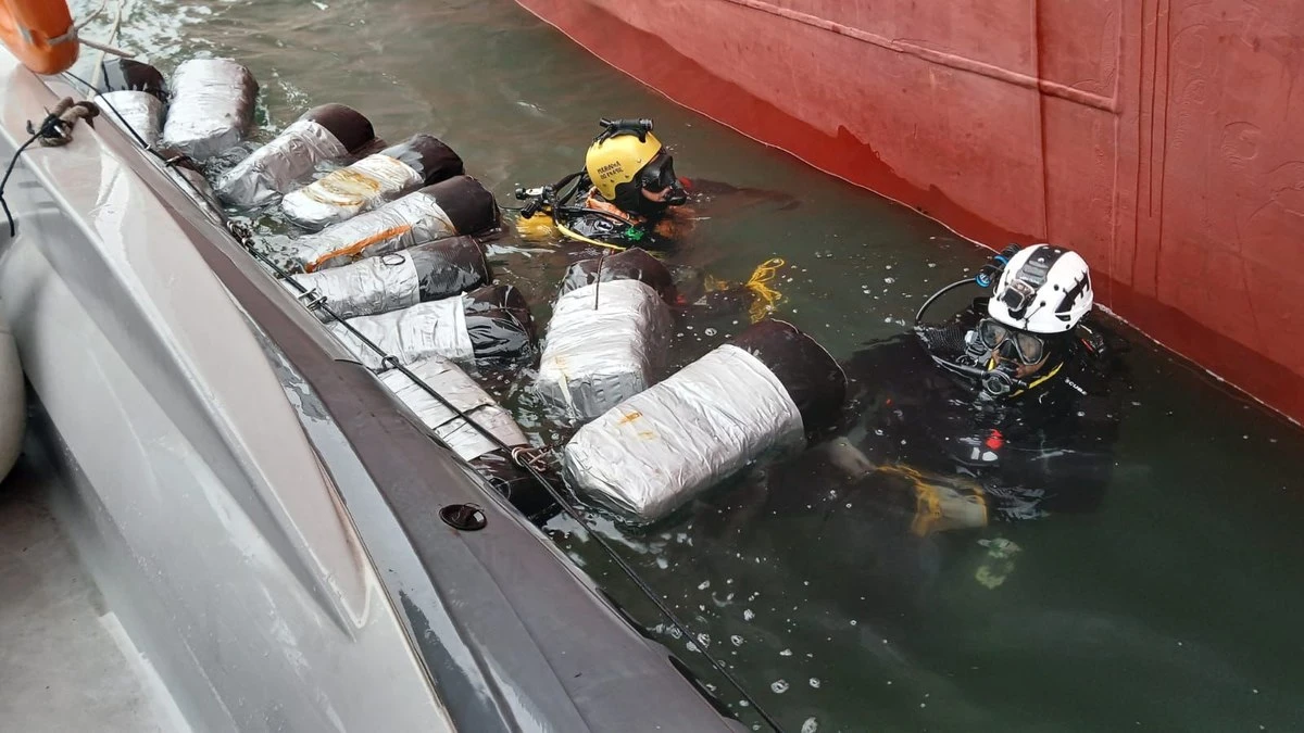 PF apreende mais de 300 kg de cocaína no Porto de Santos