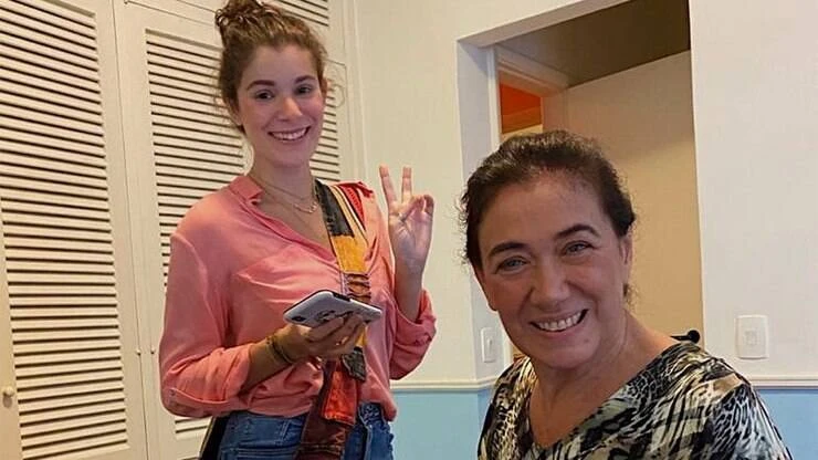 Lilia Cabral conta que só conseguiu amamentar por três meses