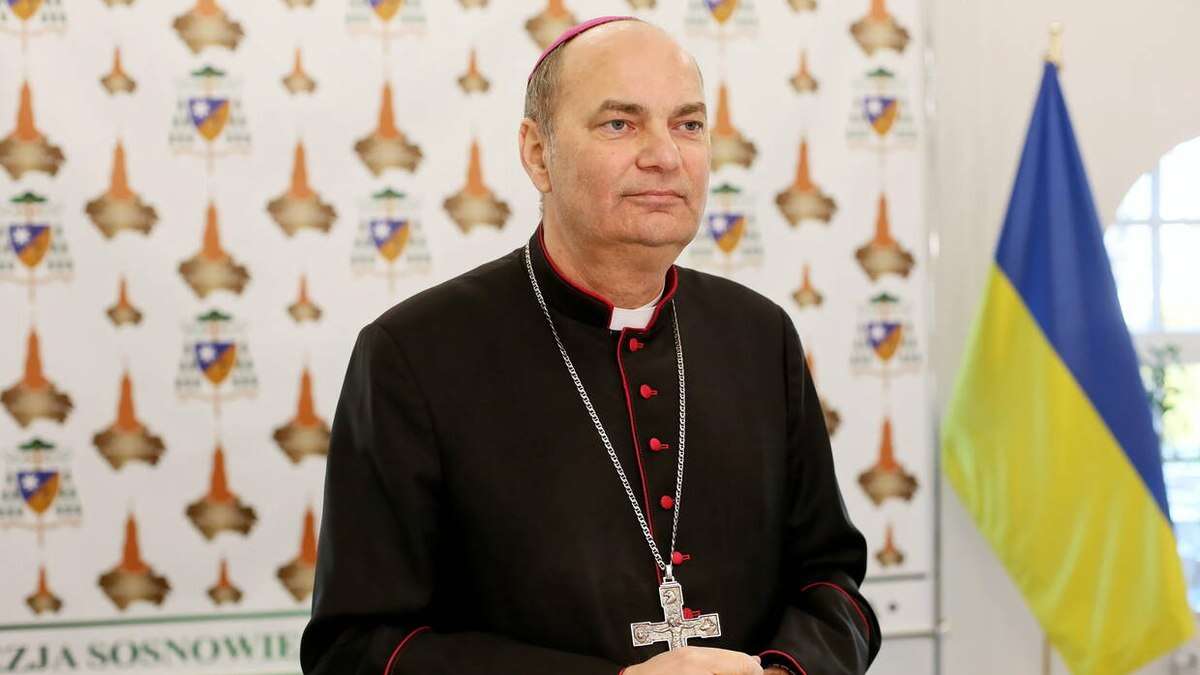 Papa aceita renúncia de bispo após escândalo de orgia gay