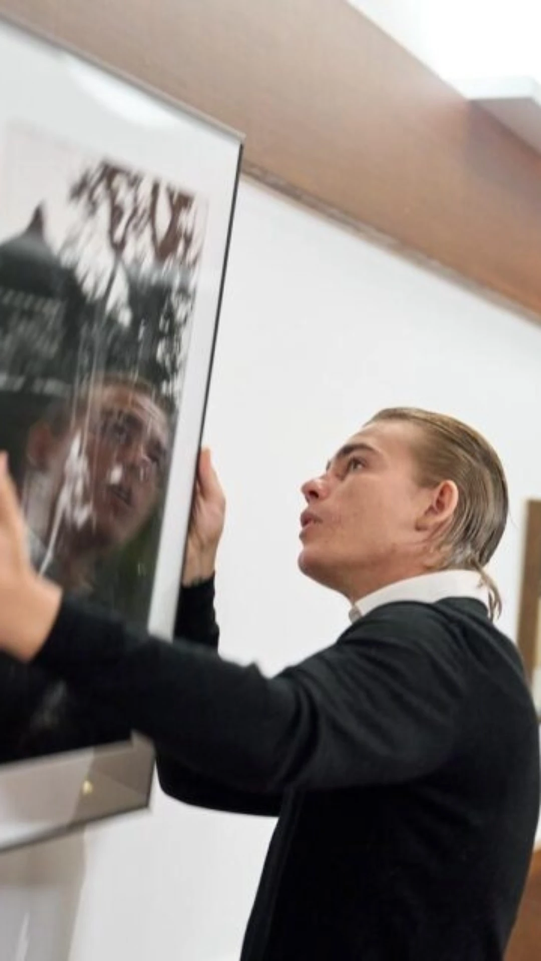 Exposição celebra o colecionismo com obras de Man Ray, Bourgeois, Rubem Valentim e Vik Muniz