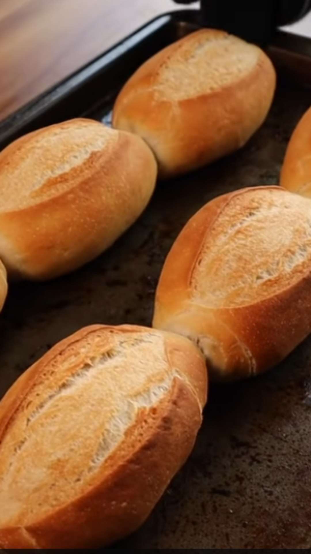 Conhece esses apelidos do pão no Brasil? Como você chama?