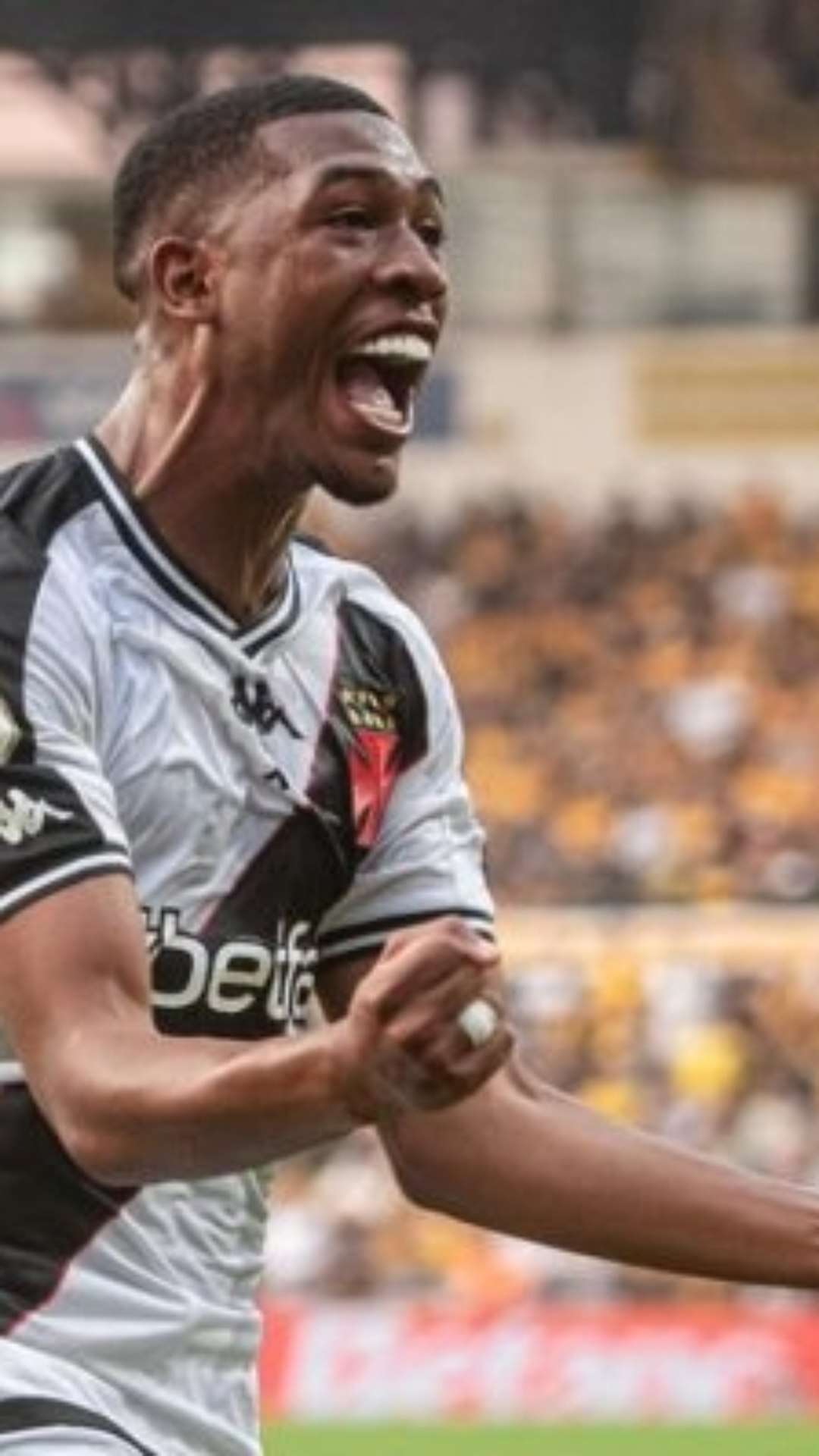 Rayan é absolvido pelo STJD e fica à disposição para jogo do Vasco