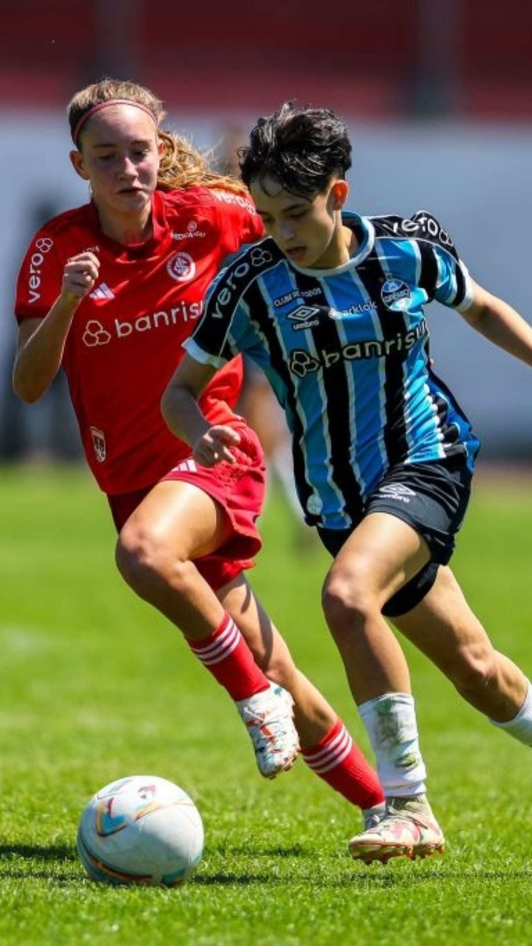 Grêmio supera Internacional e abre vantagem na final do Gauchão Feminino Sub-15