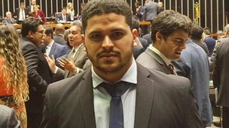 Ligado a Bolsonaro, PRTB pede impugnação de adversário político no Pará
