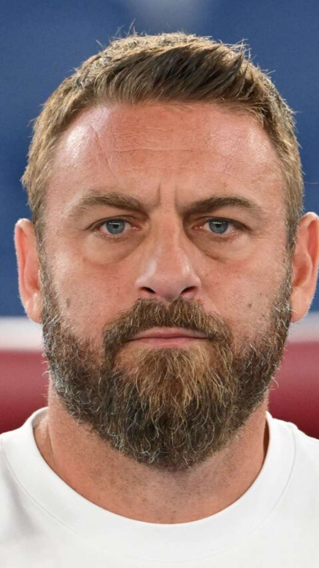 De Rossi e jogador da Roma se desentendem durante treinamento