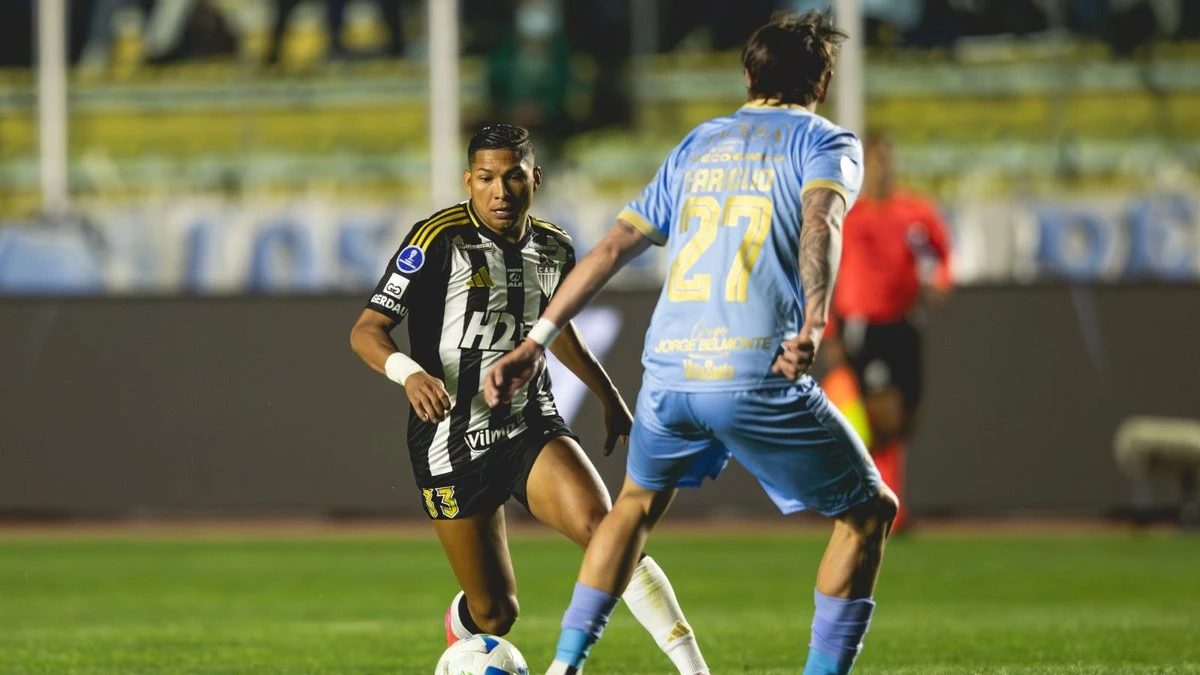 Atlético-MG abre 2 a 0, mas gol no fim decreta empate com Bolívar