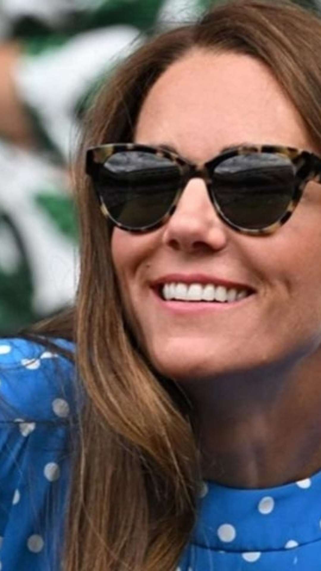 Kate Middleton se junta à família real britânica em eventos oficiais