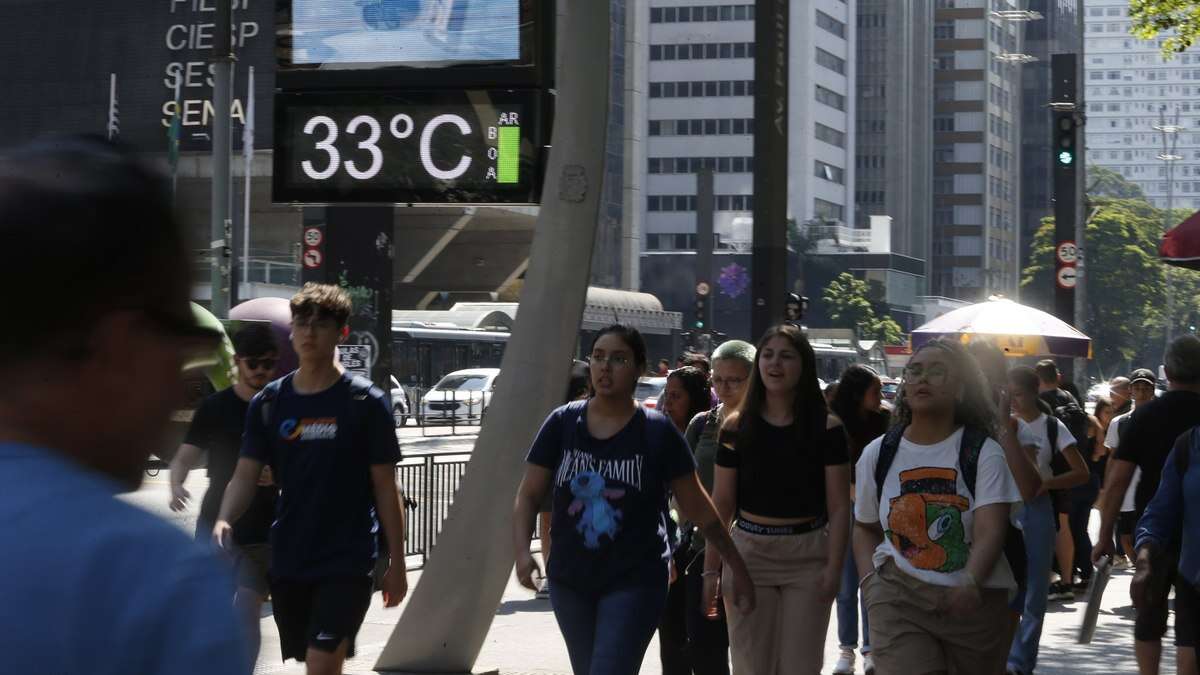 El Niño deve durar até abril de 2024, mantendo calor recorde