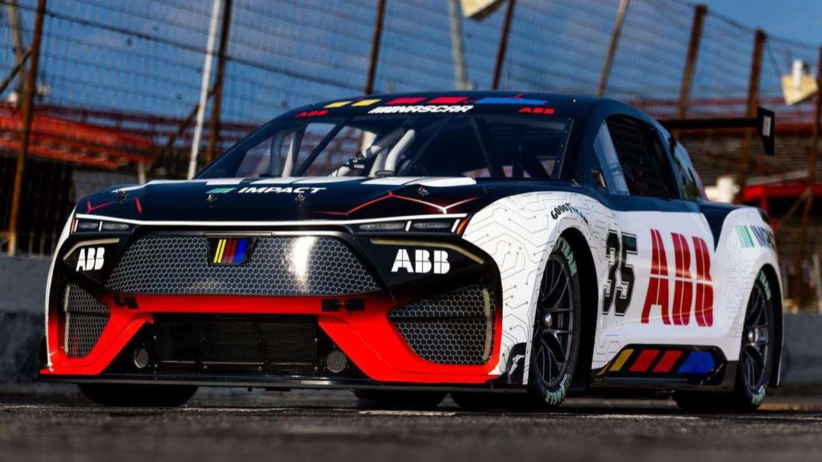 Nascar apresenta carro de corrida elétrico com mais de 1300 cv de potência