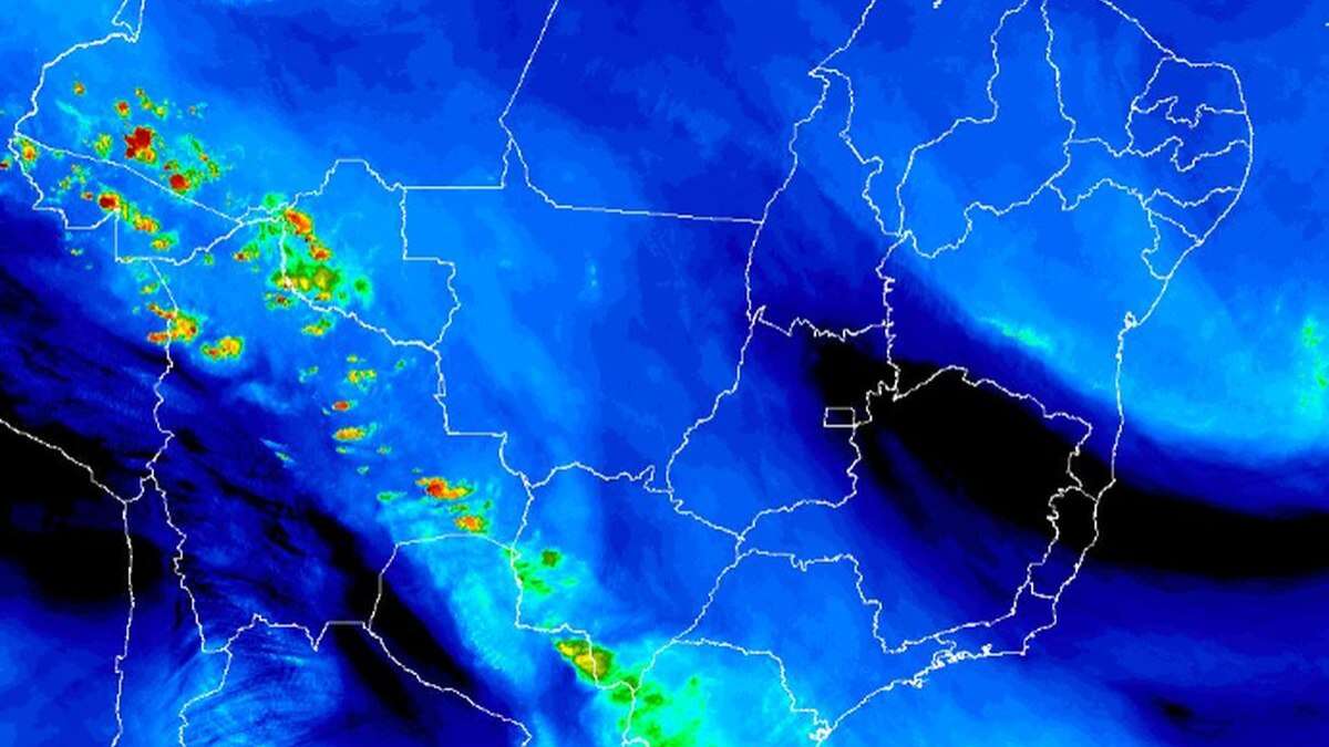 Alerta de tempestade é emitido para 19 estados e o DF nesta sexta; SP deve ter sol e calor