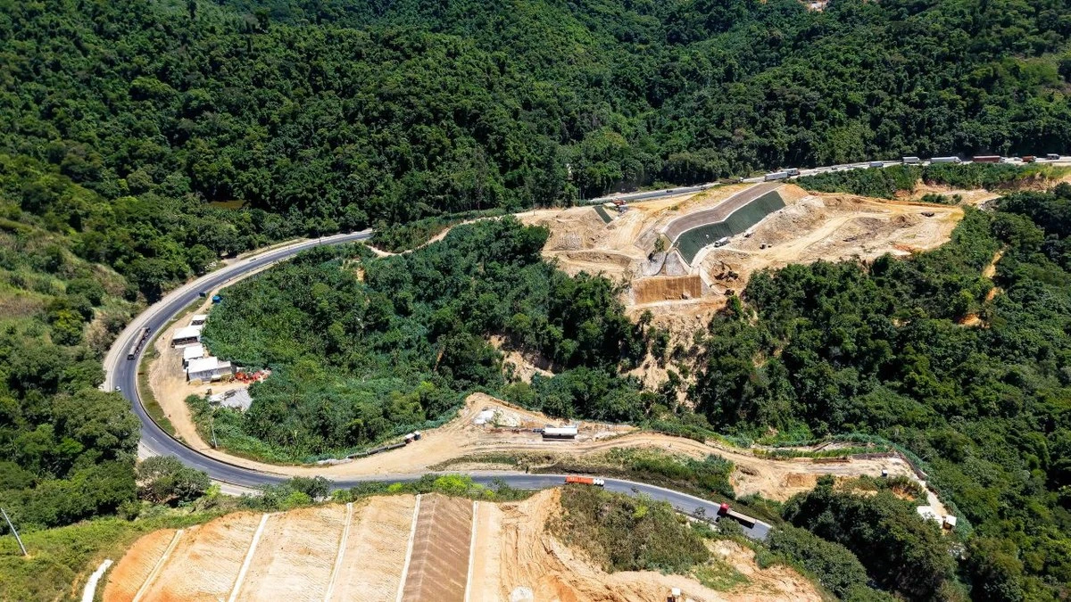 Via Dutra: Serra das Araras segue com obras de expansão