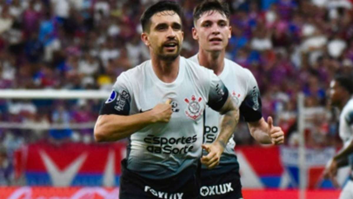 Corinthians faz 2 a 0 no Fortaleza e encaminha vaga às semifinais da Sul-Americana