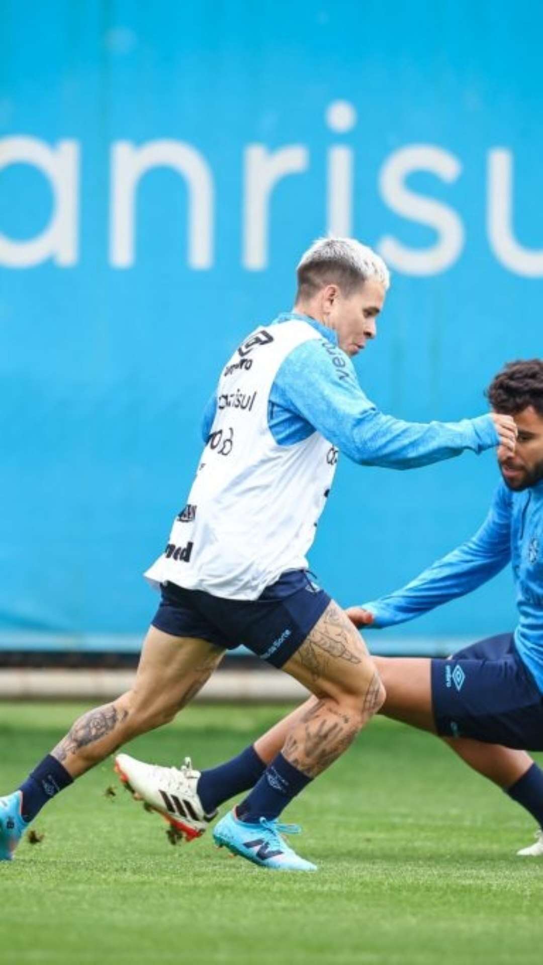 Com retornos importantes e dúvidas na zaga, Grêmio se prepara para enfrentar o Fortaleza