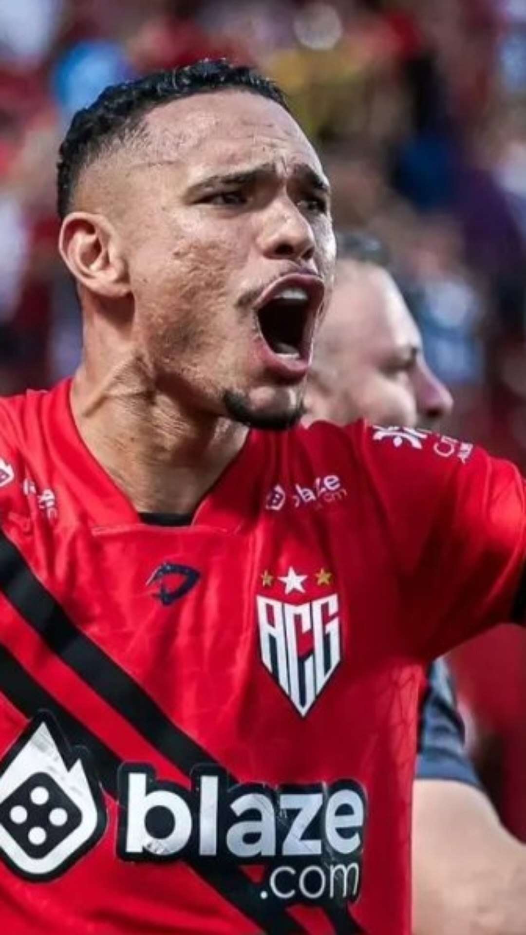 Artilheiro do Atlético-GO fala sobre dificuldade do time na reta final do Brasileirão