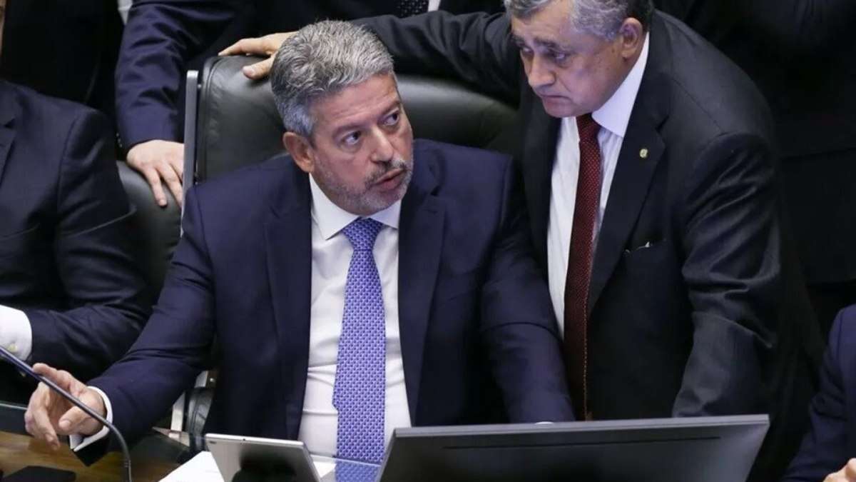 Aborto: governo busca acordo com Lira para votar PL após eleições