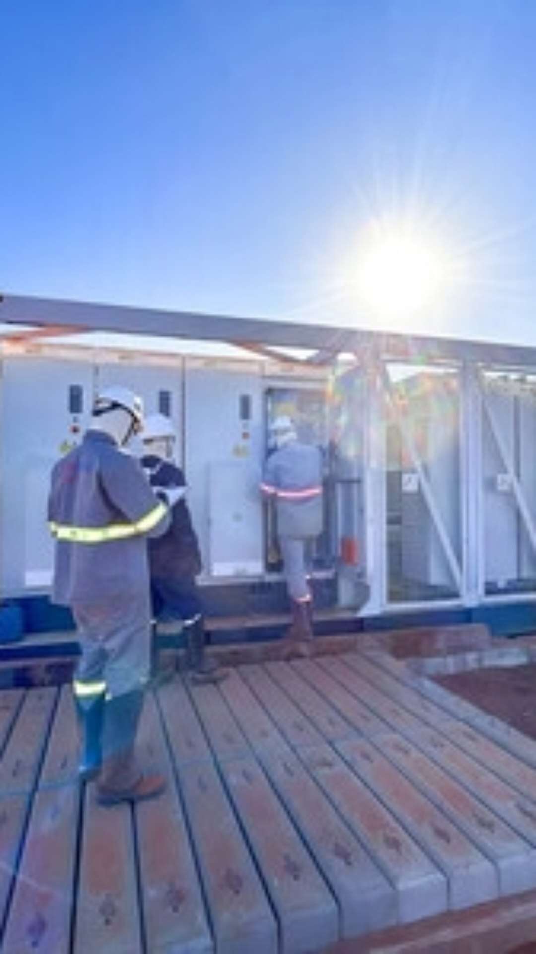 A Sungrow fornece um dos maiores projetos fotovoltaicos das Américas - uma usina solar de 902 MWp localizada no Brasil