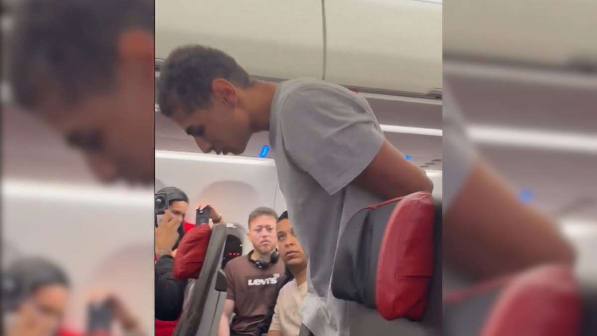 Vídeo: veja PF prender homem que abriu porta de avião