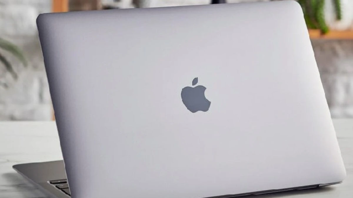 Queda no MacBook Air M4 mexe com mercado de notebooks em 2026
