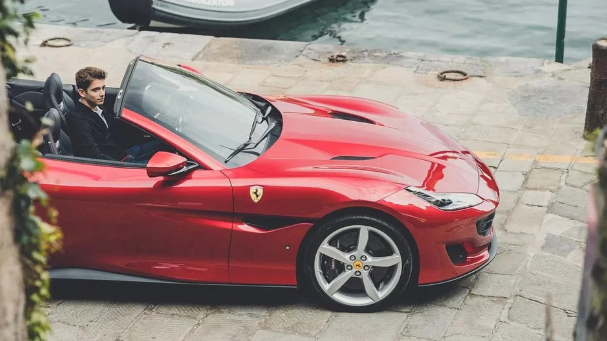 Charles
Leclerc esbanja coleção luxuosa de Ferraris; confira